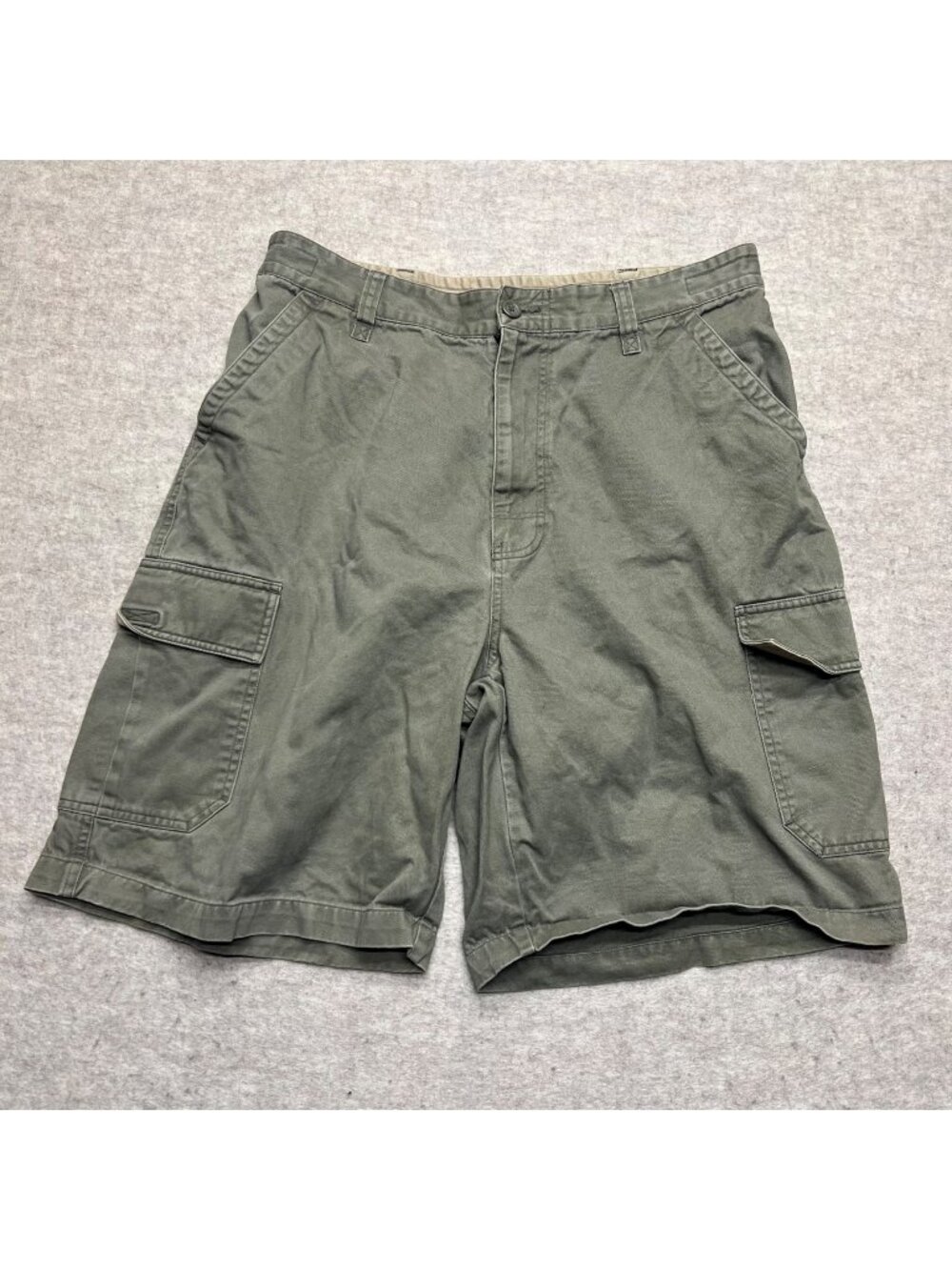 Foot Locker Green Flat Front Men's Cargo Shorts Utility Outdoor 36" - 9" Inseam